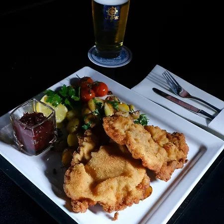 Отель Four Points By Sheraton Munich Messe 4*