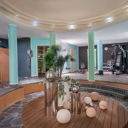Four Points By Sheraton Munich Messe מלון 4*